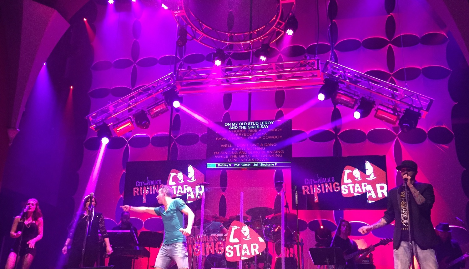 Rising Star at Universal CityWalk: Find your voice with the help