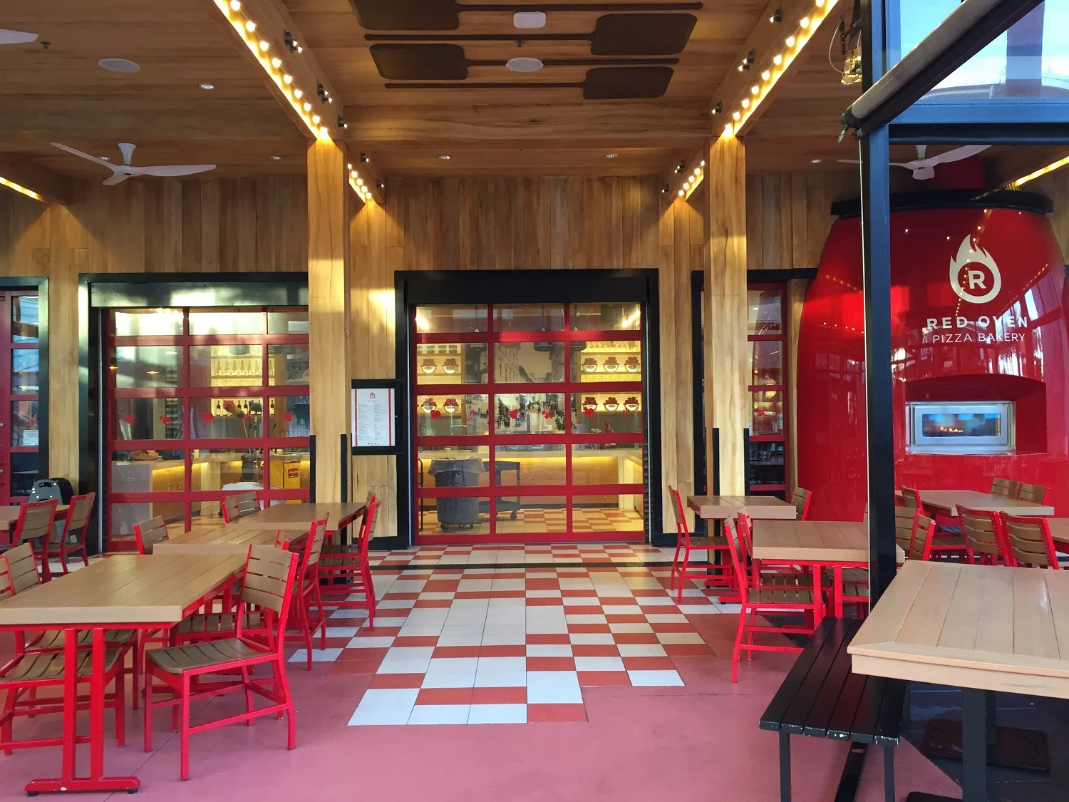 Red Oven Pizza Bakery