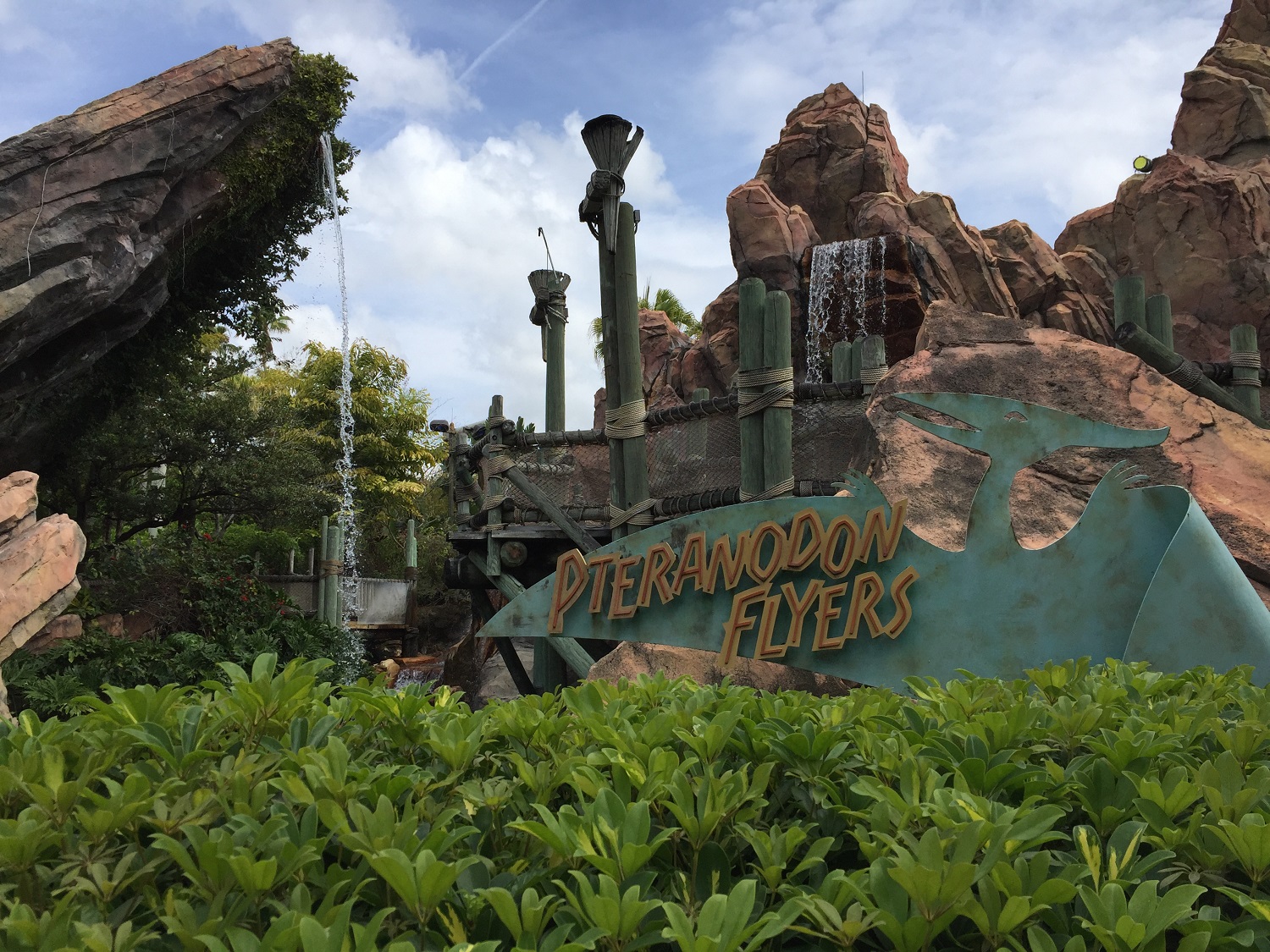 Pteranodon Flyers Entrance Sign