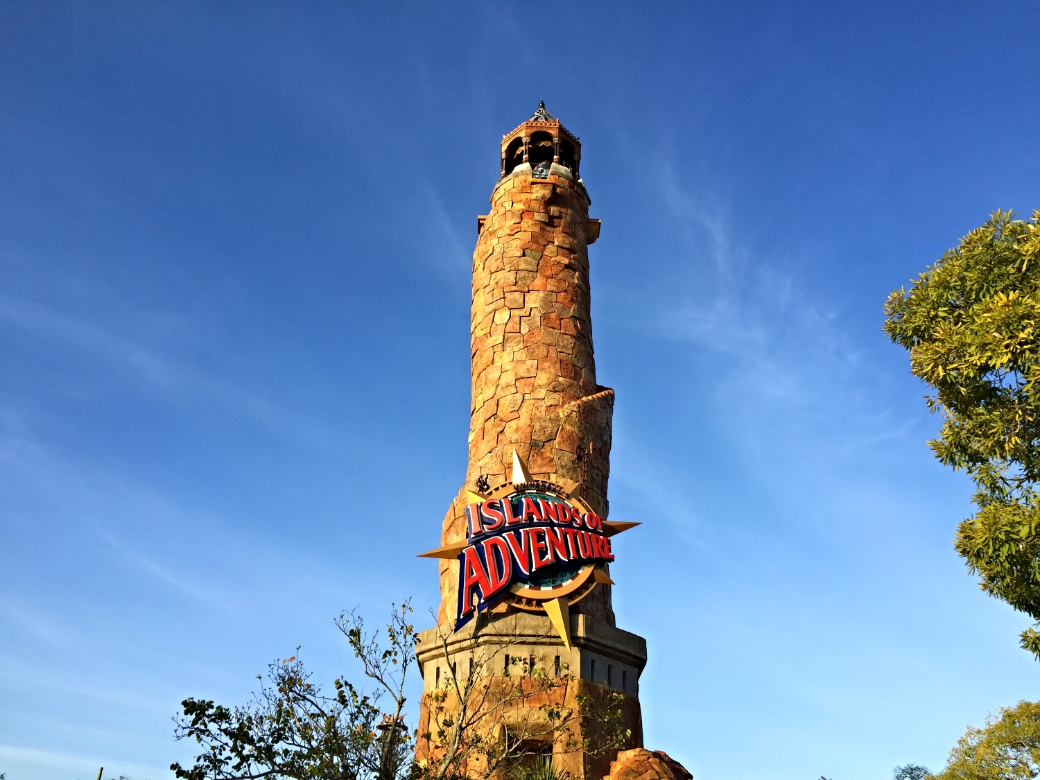 Universal Orlando - Islands Of Adventure - Entrance Lighth…