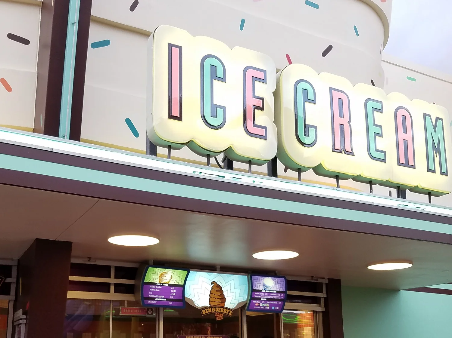 Chill Ice Cream in Marvel Super Hero Island