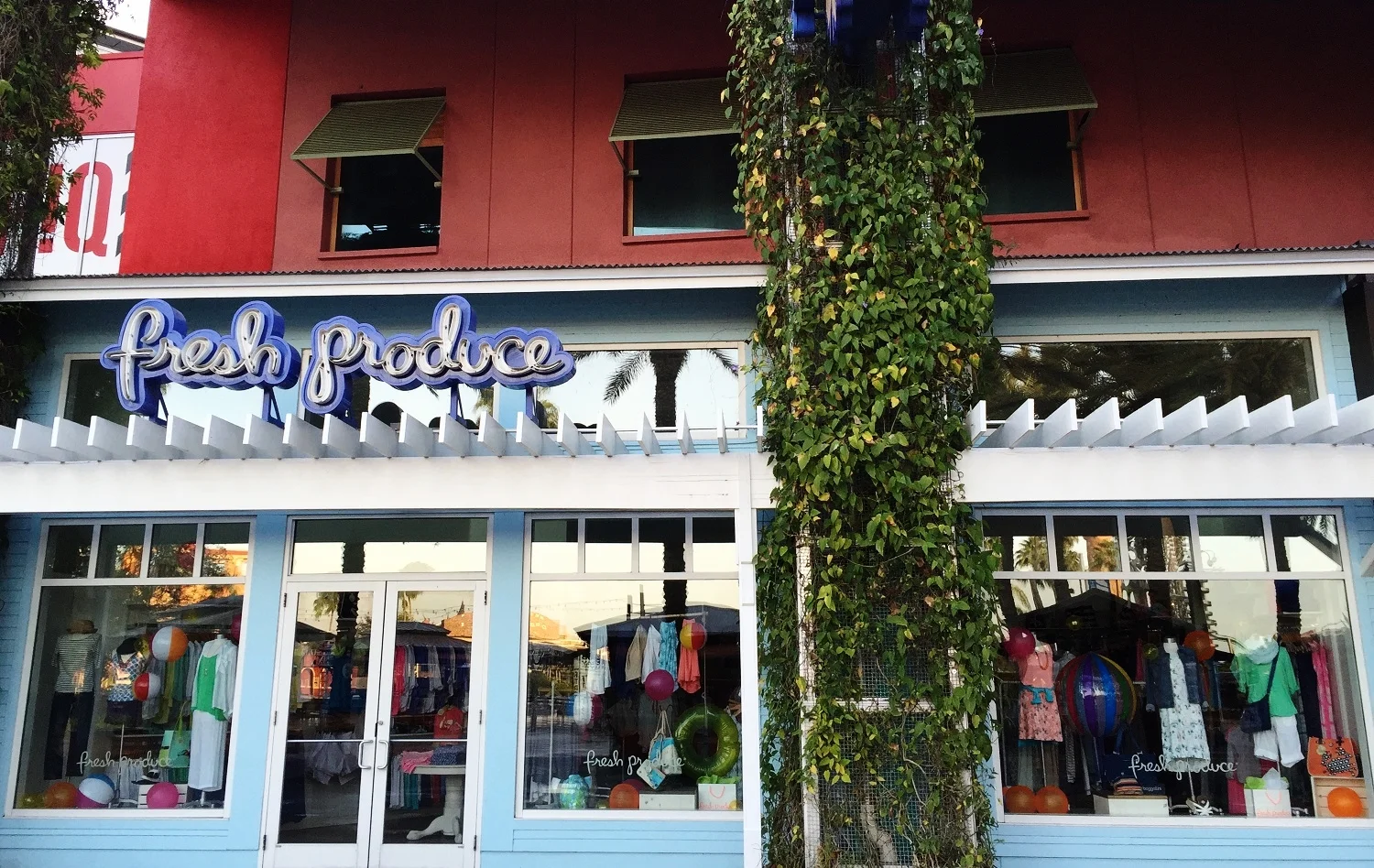 The Fresh Produce store in Universal CityWalk in Orlando.