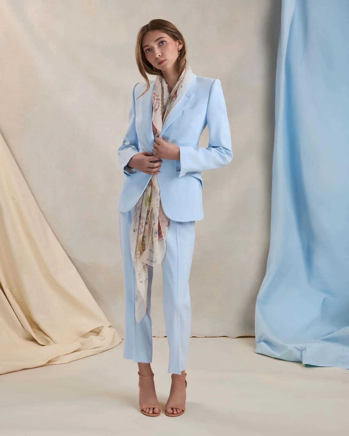 Feeling spring in McQueen 💙