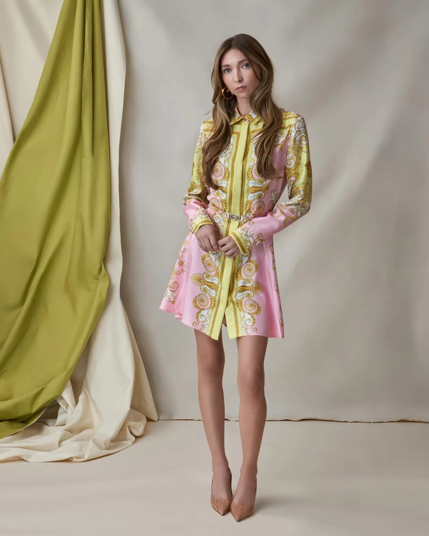 On Wednesdays we wear @versace 💗