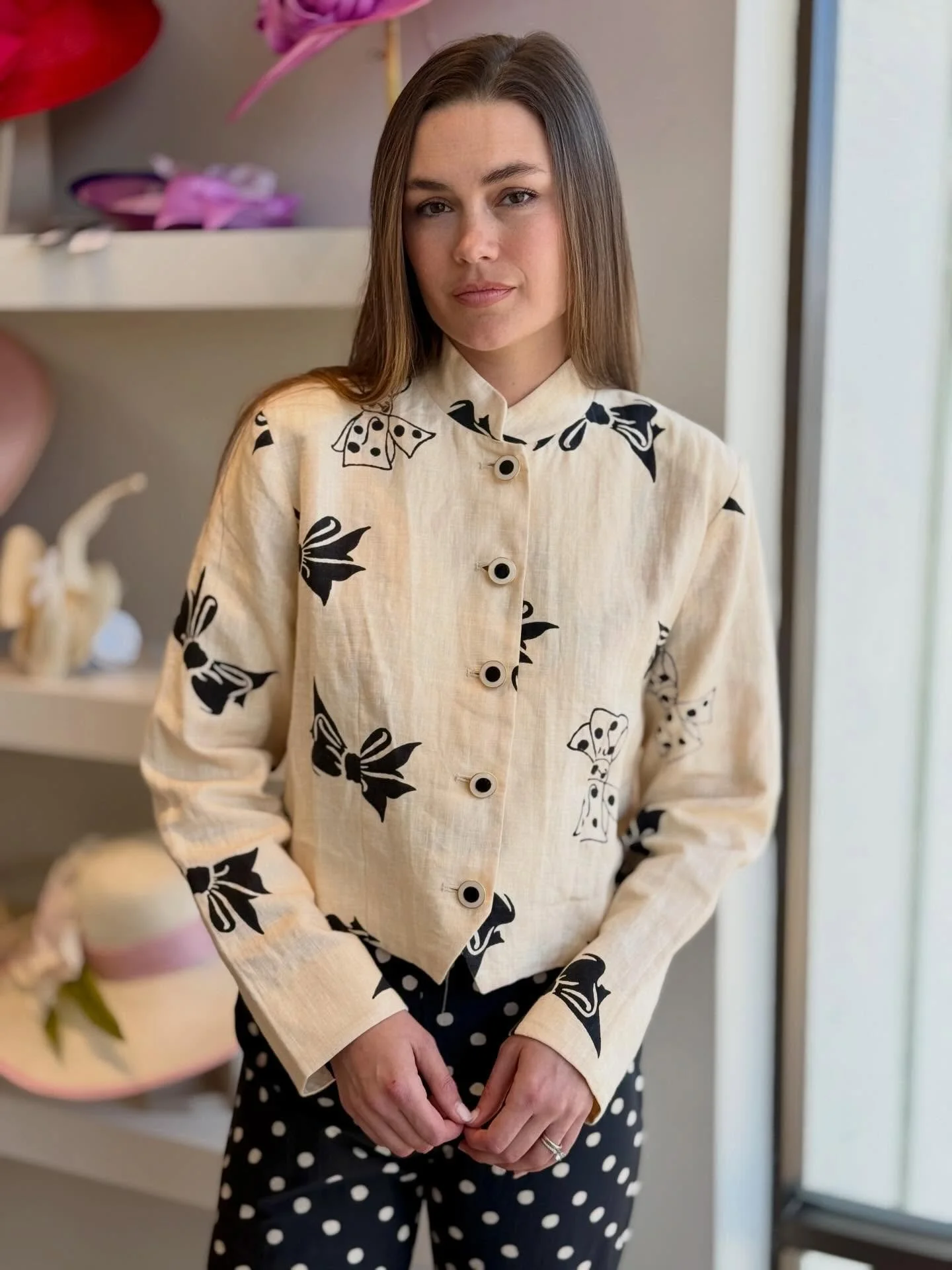 @alixofbohemia top + @tonyahawkes bag make the perfect pairing!