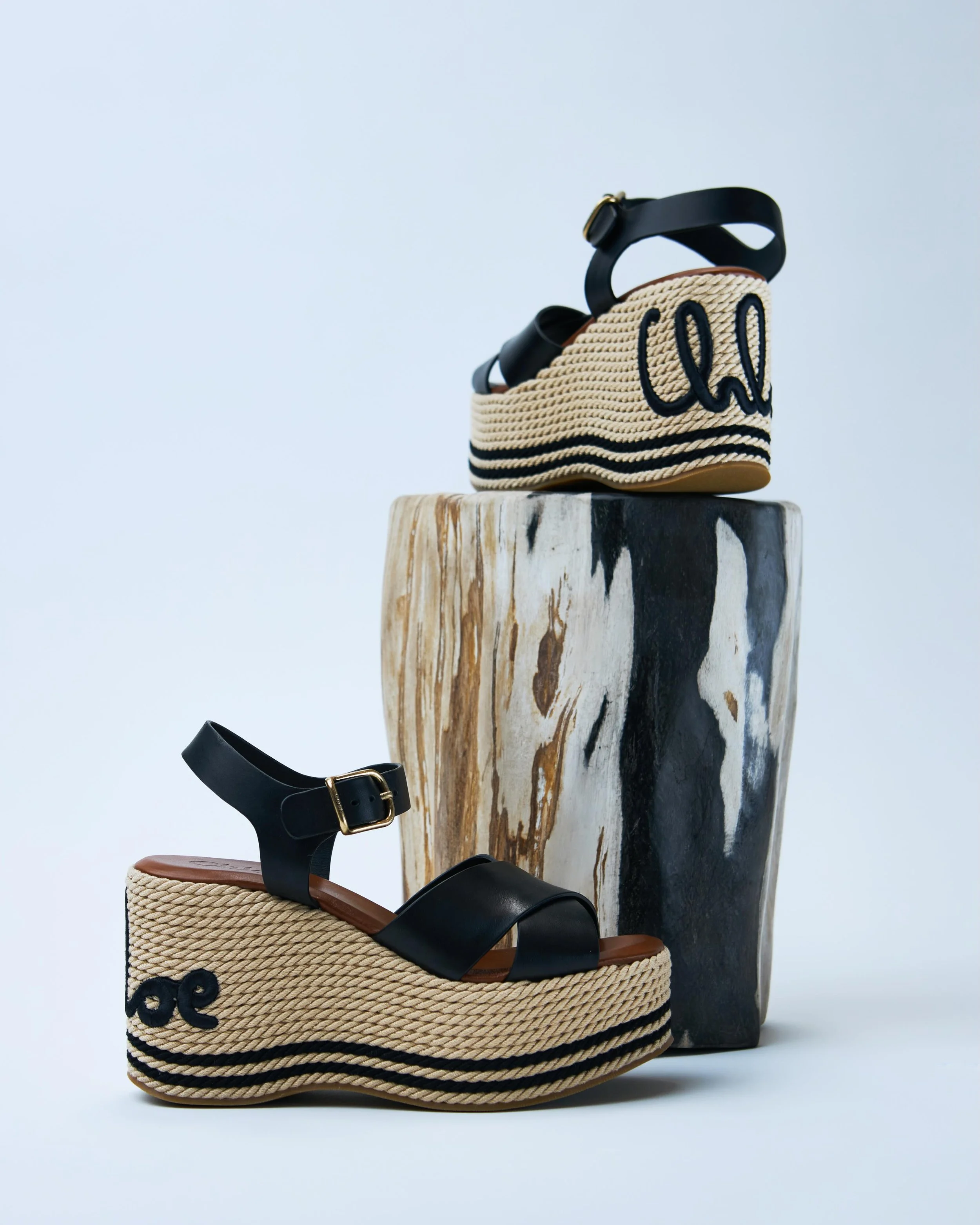 Step into summer in style 🖤✨