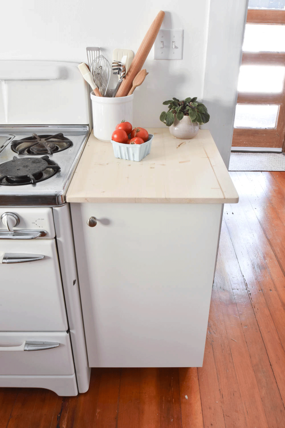 Three Ways To Add Kitchen Countertop Space On A Budget The Gold Hive