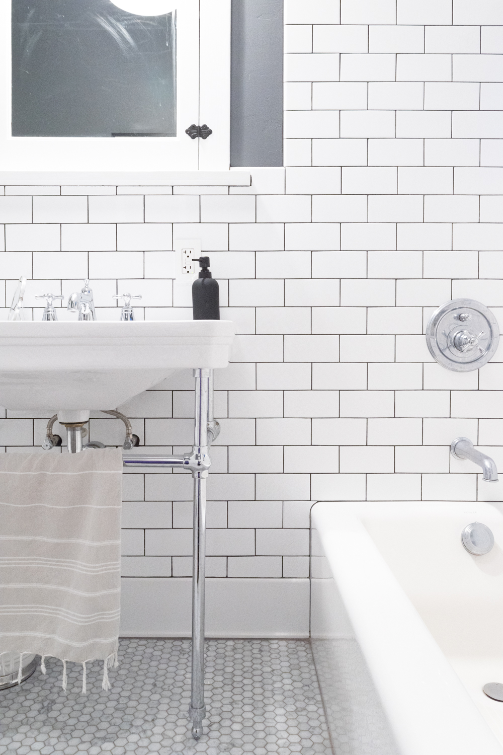 Classic Tile In The Bathroom, Classic Bathroom Floor Tile Patterns