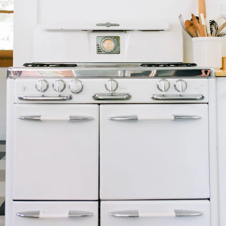 Vintage O'Keefe and Merritt Stove (Copy)