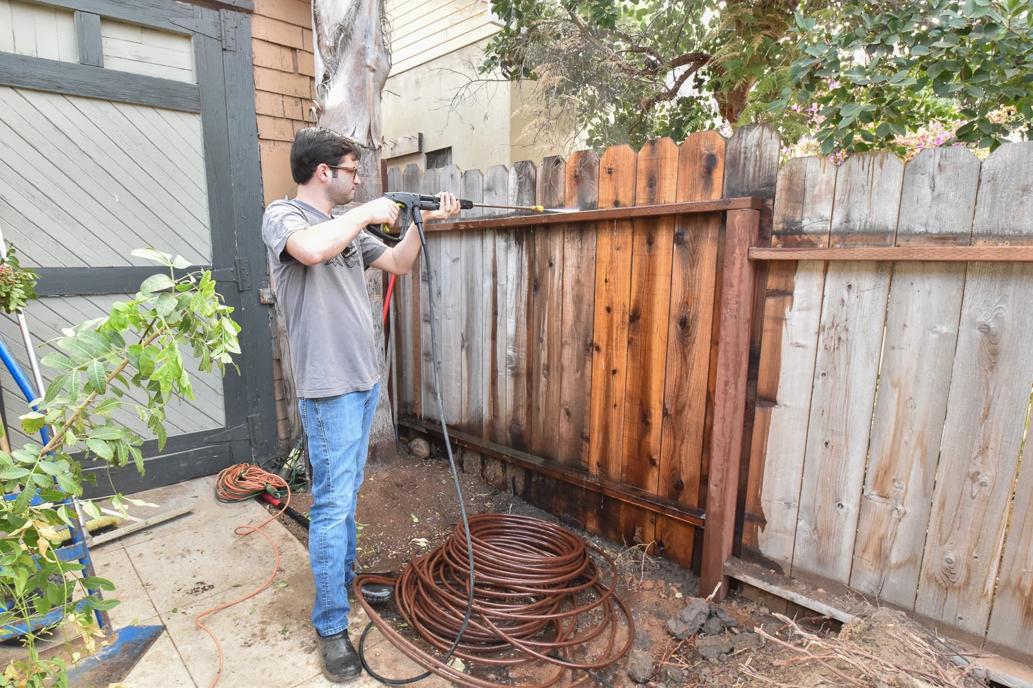 The Gold Hive How to Refresh a Fence - Powerwash-9997.jpg