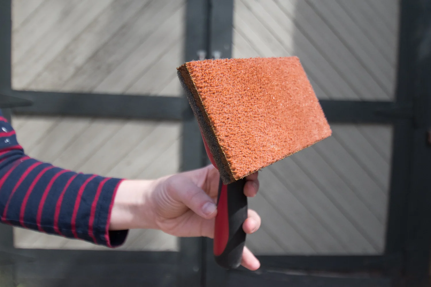 The Gold Hive How to Refresh a Fence - Powerwash-24.jpg