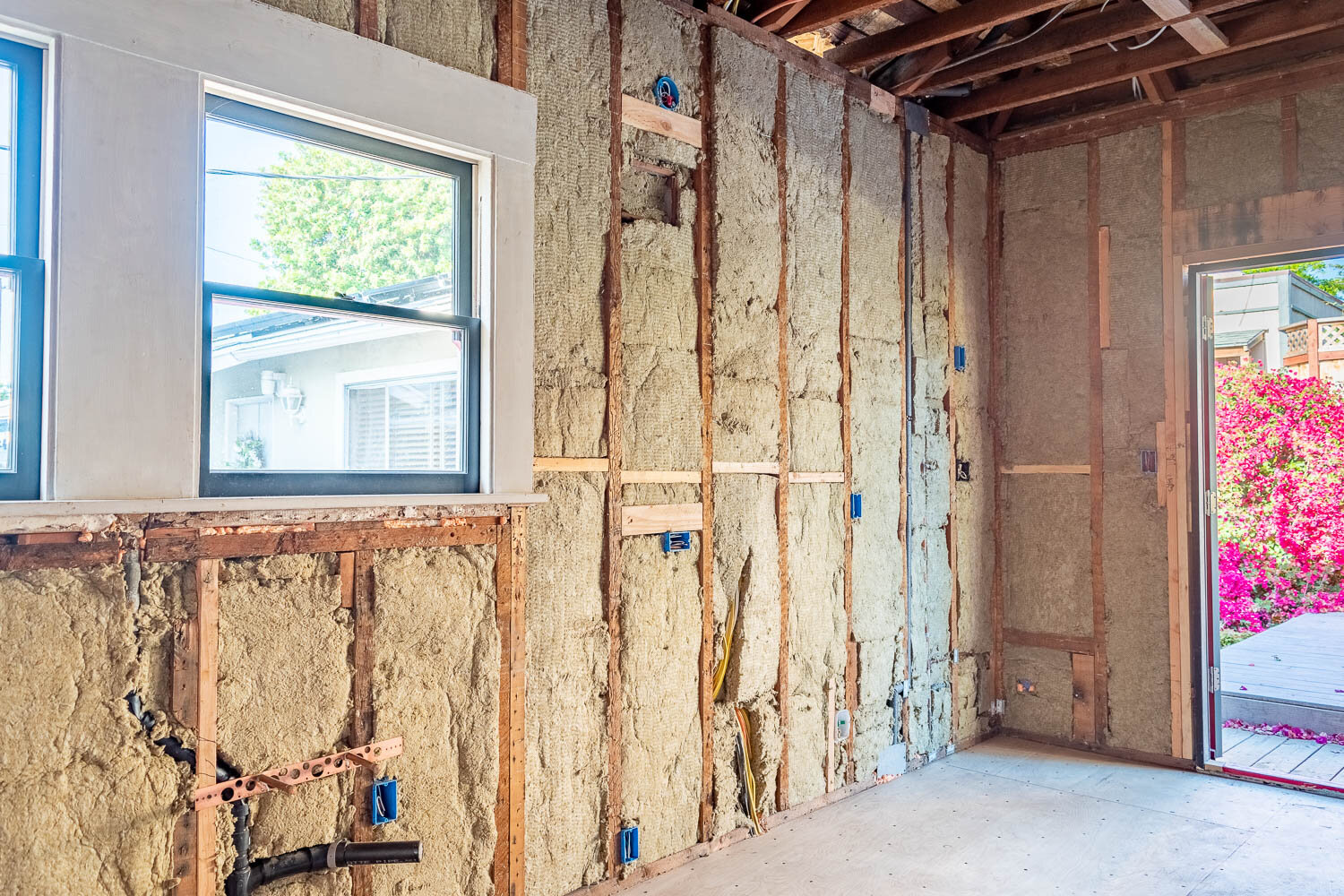 Rockwool insulation vapor barrier inside chimney