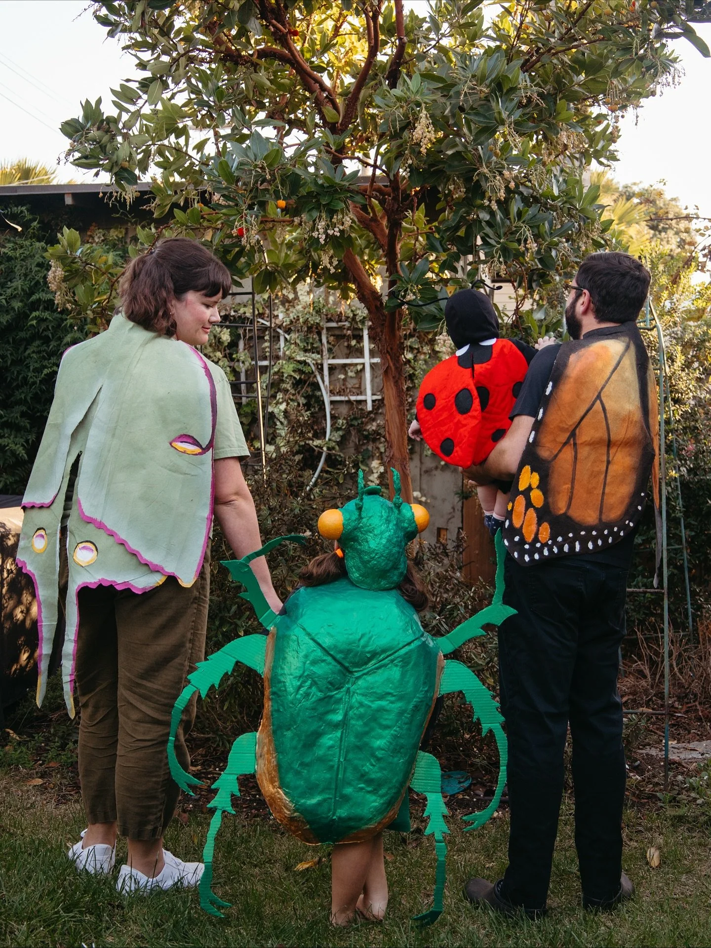 Halloween costume reveal! 🪲 🐞 Margot was inspired to go as a figeater beetle and I jumped at the opportunity to toil away making a paper mach&eacute; shell and headpiece with hot glued wings and abdomen. While her initial idea was for us to be a fa