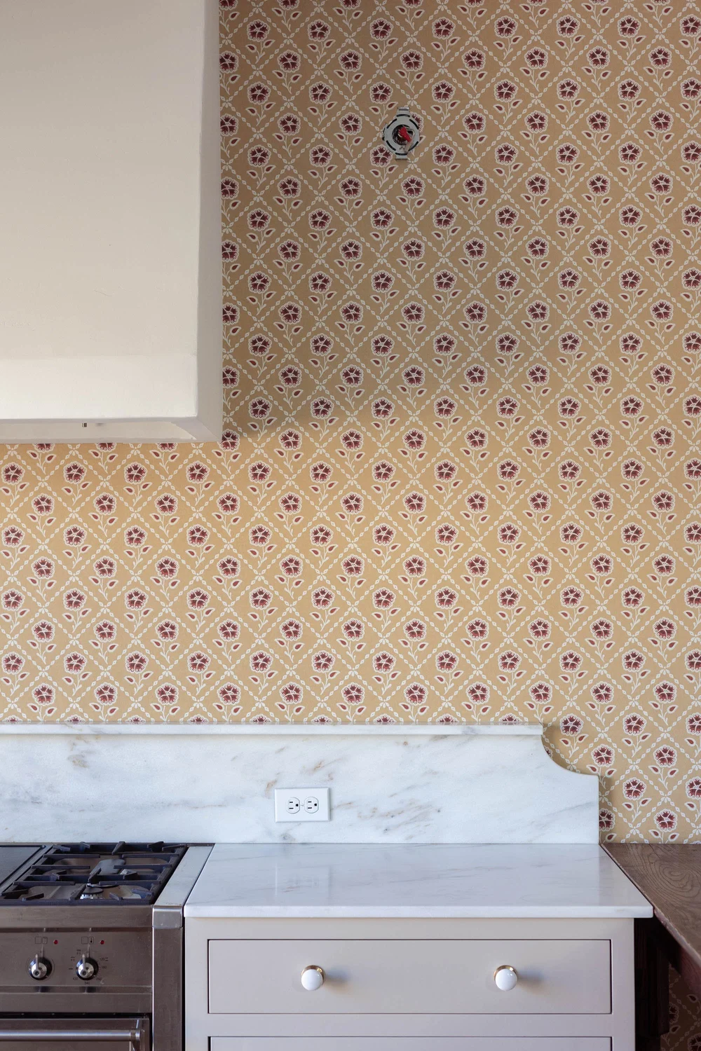The Kitchen is Wallpapered — The Gold Hive