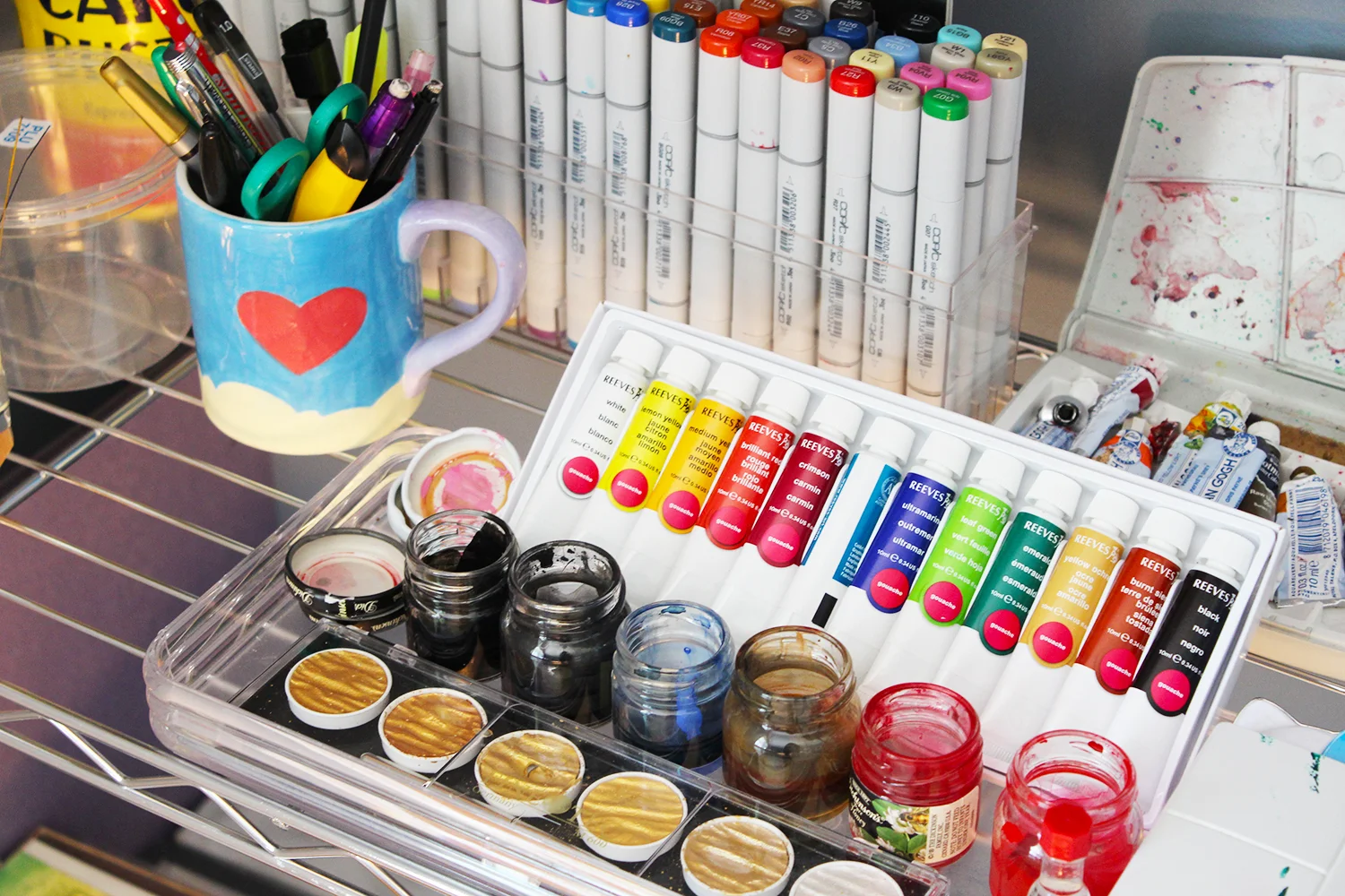 Inks in every color! Shout out to Finetec for making sweet gold palettes.