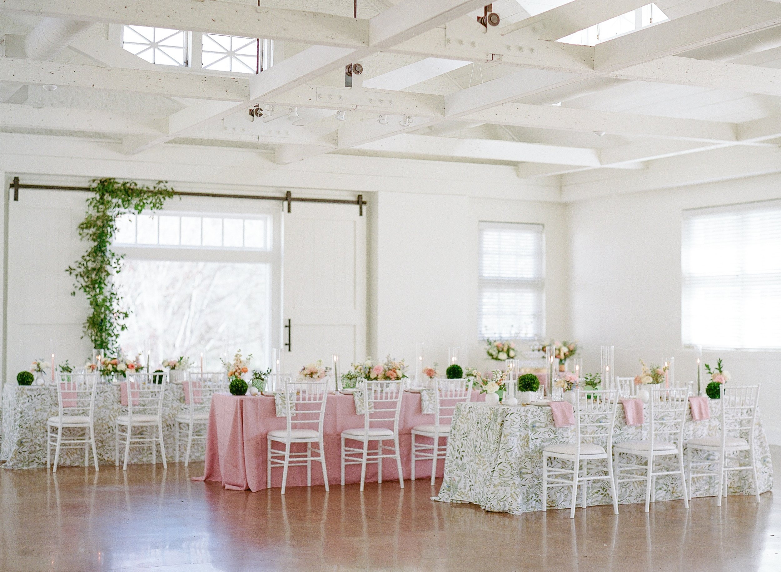 Megan_Travis_Photography_Barn at Reynolda-71.jpg