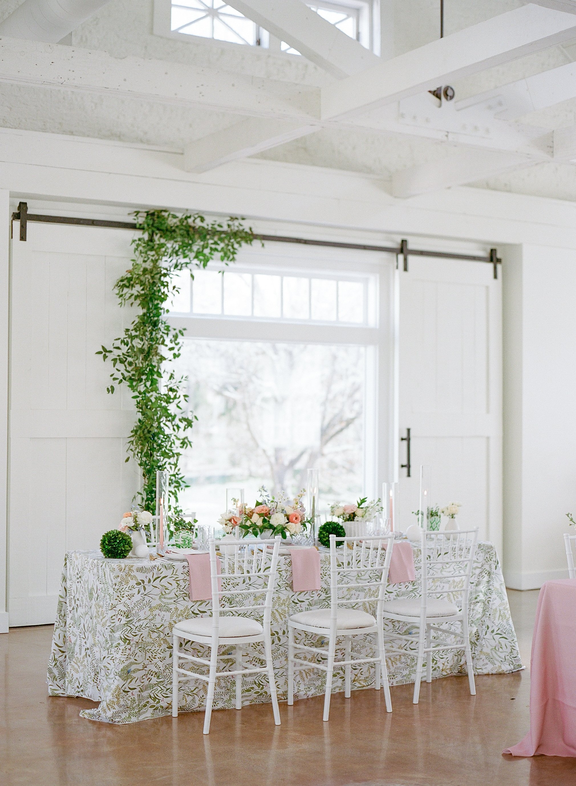 Megan_Travis_Photography_Barn at Reynolda-75.jpg