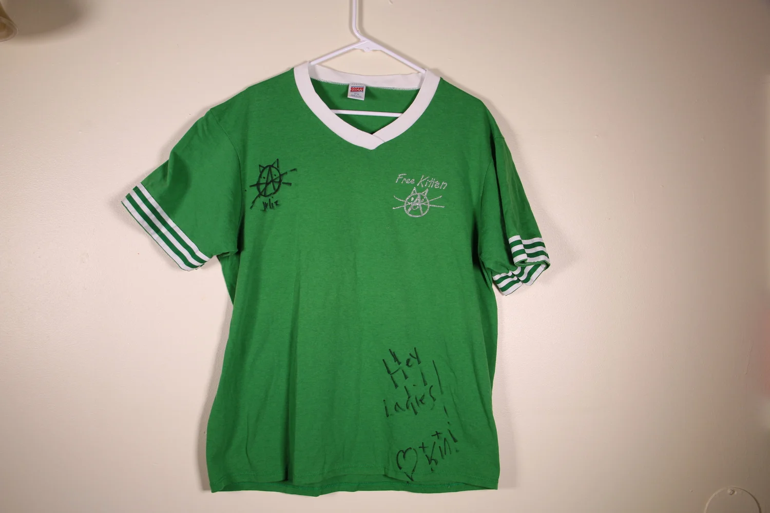 Signed Free Kitten Shirt — Women of Rock