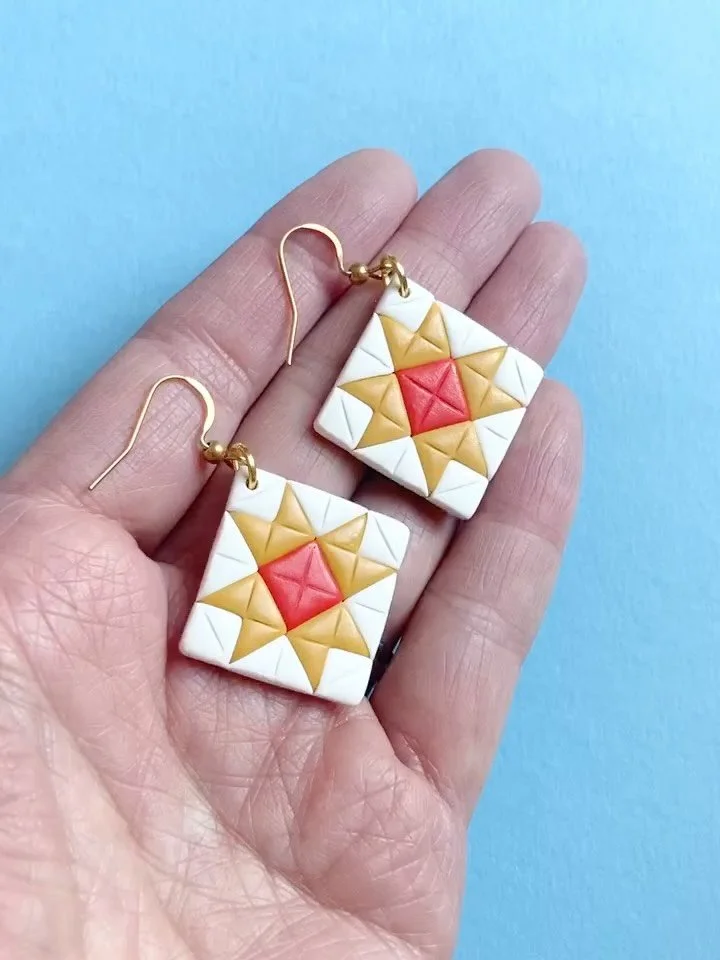 So excited about these new quilt earrings 🤩🤩🤩! They&rsquo;re all live in the shop and cross linked in each listing description, and all in my Featured section. 

Links are in my profile and stories 🔗✨

No reel today&hellip; just spent about 8 hou