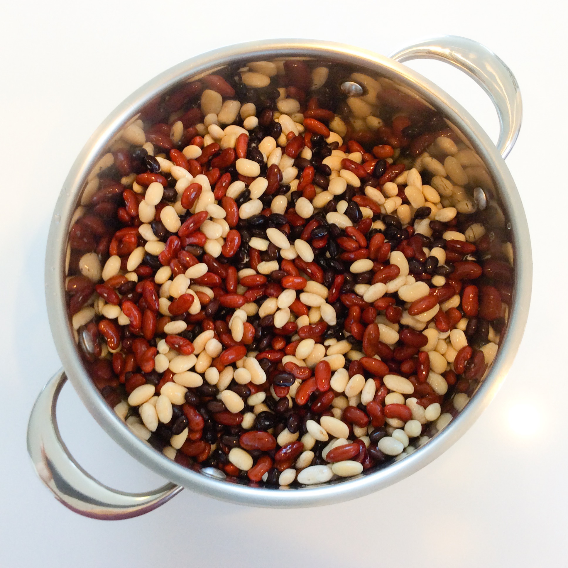 Yes, legumes are healthy. 