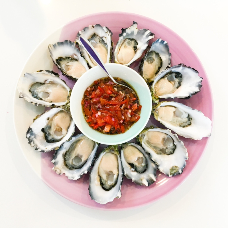 Oysters with Tomato Balsamic Dressing