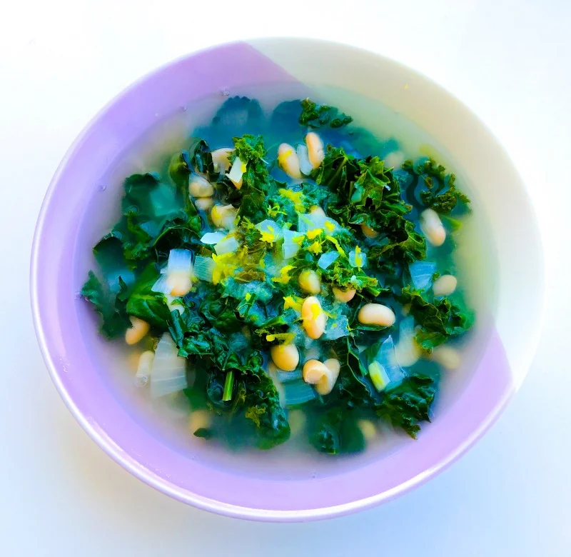Lemony Kale & White Bean Soup
