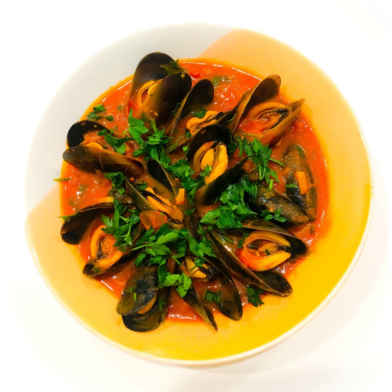mussels-in-tomato-chilli-garlic.jpg