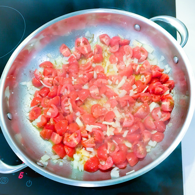 tomatoes-chilli-garlic.jpg