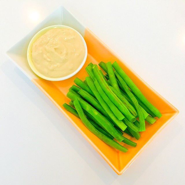 It&rsquo;s Foodie Friday!🥦🥙🍲 Try my Blanched Green Beans with a delicious dipping sauce made of Tahini, lemon juice and a hint (or more!) of garlic. :) This is our go-to healthy snack when green beans are cheap and plentiful at the greengrocer, or