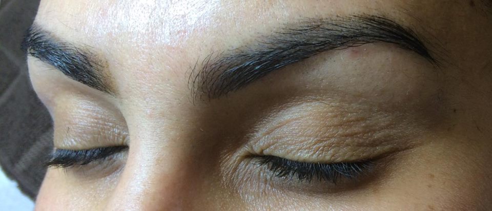 Brow Shape w/Tint