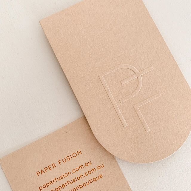 New business cards with embossed monogram on stone, die cut arch and details in rust foil #paperfusiondesign
.
.
.
.
#modernmonogram #colorplan #graphicdesignperth #itspersonal