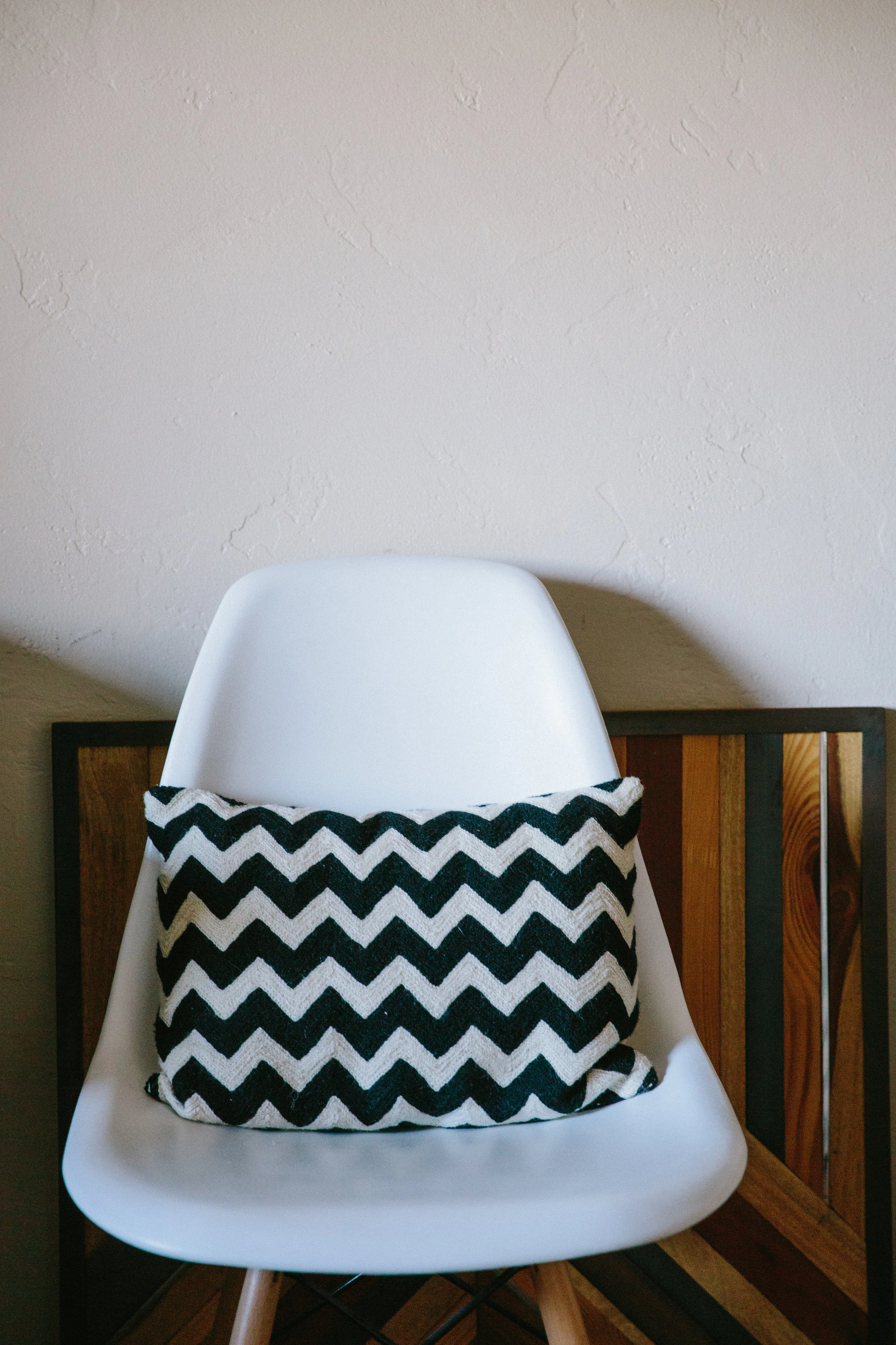 Maternity In Home Session-14.jpg