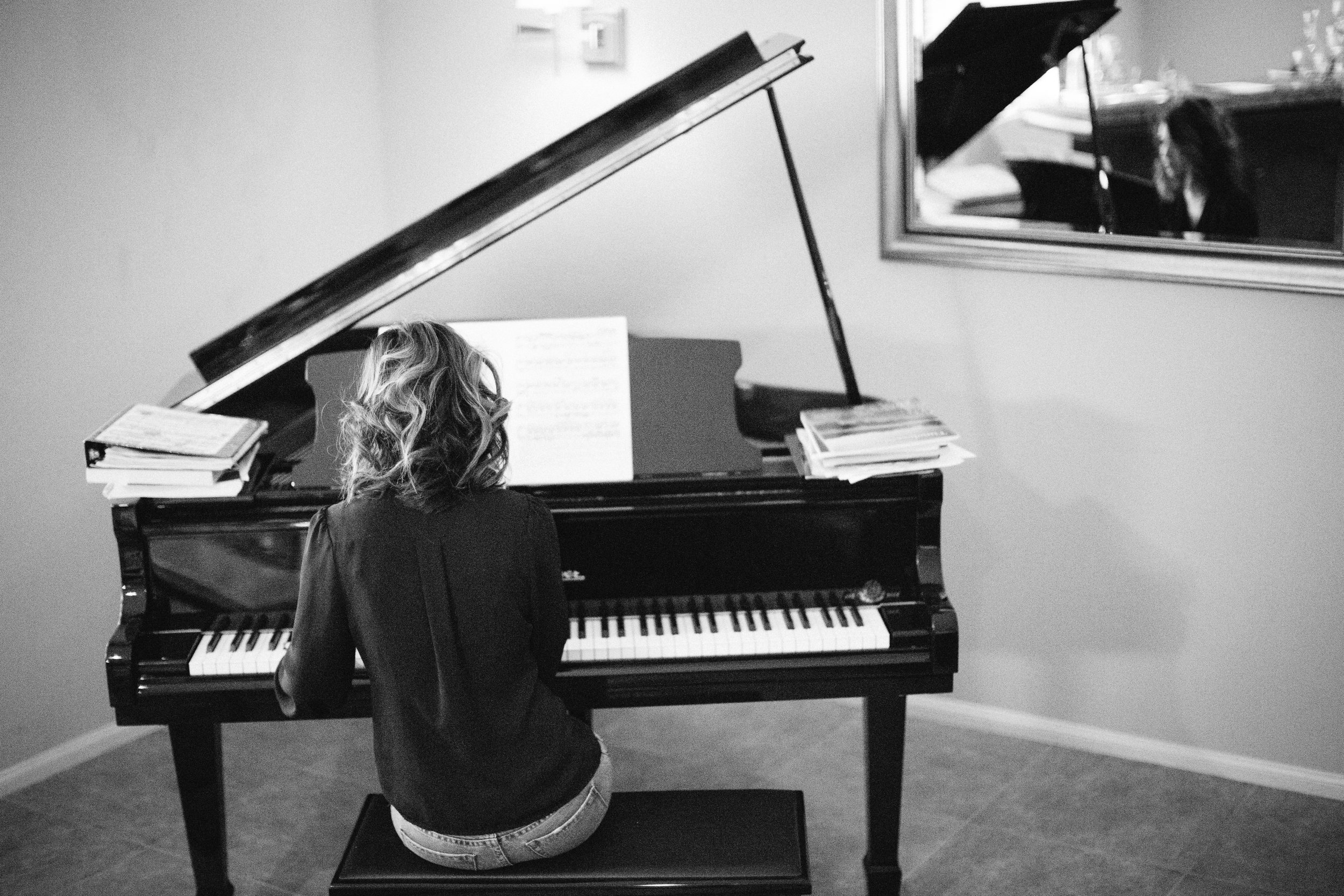 Katherine Piano Mary Graham Photography-11.jpg