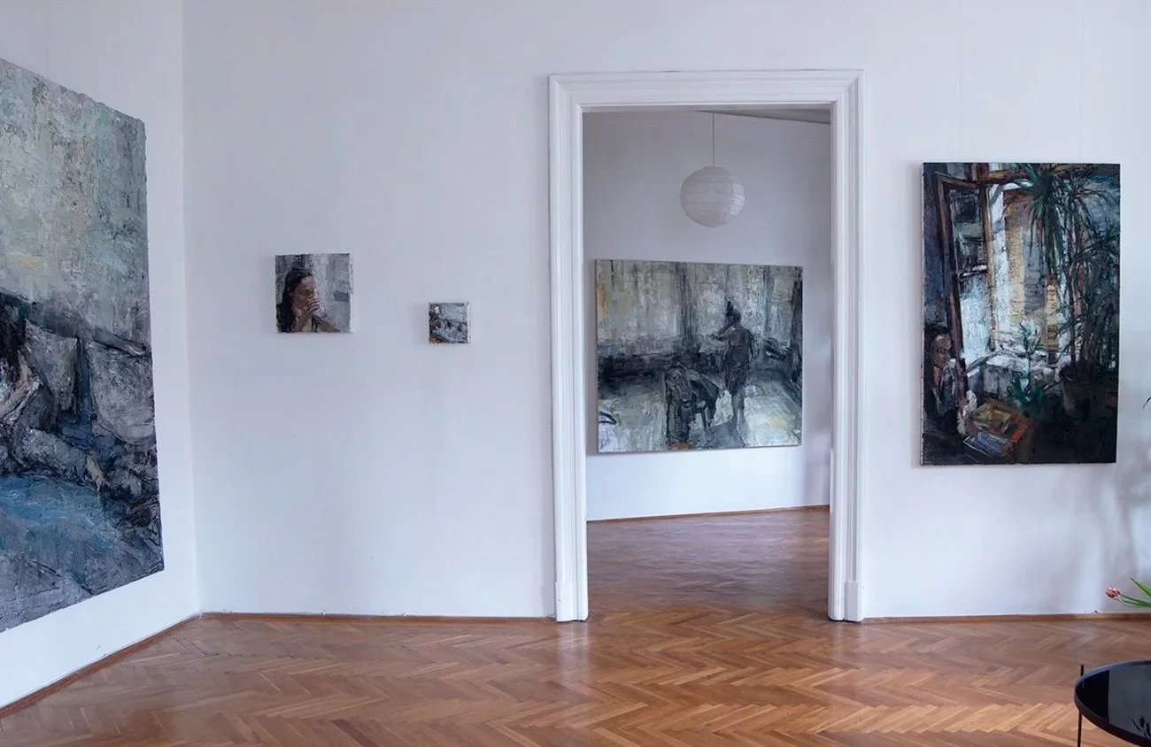 Installation view of Closeness, featuring figurative paintings by Tibor Simon-Mazula in a gallery setting, Budapest