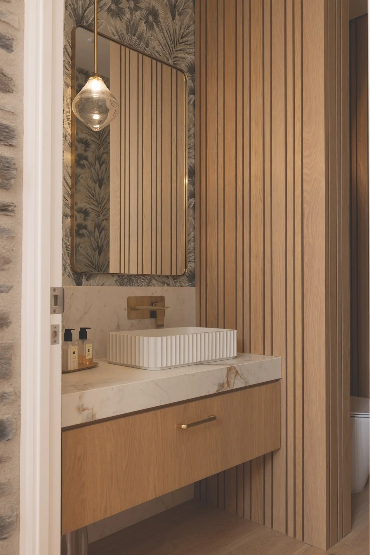 Garden road Powder room .jpeg