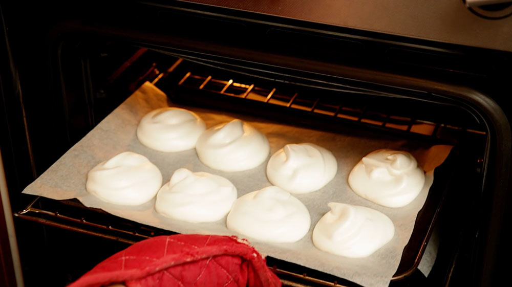 Meringues made from Chickpea water!