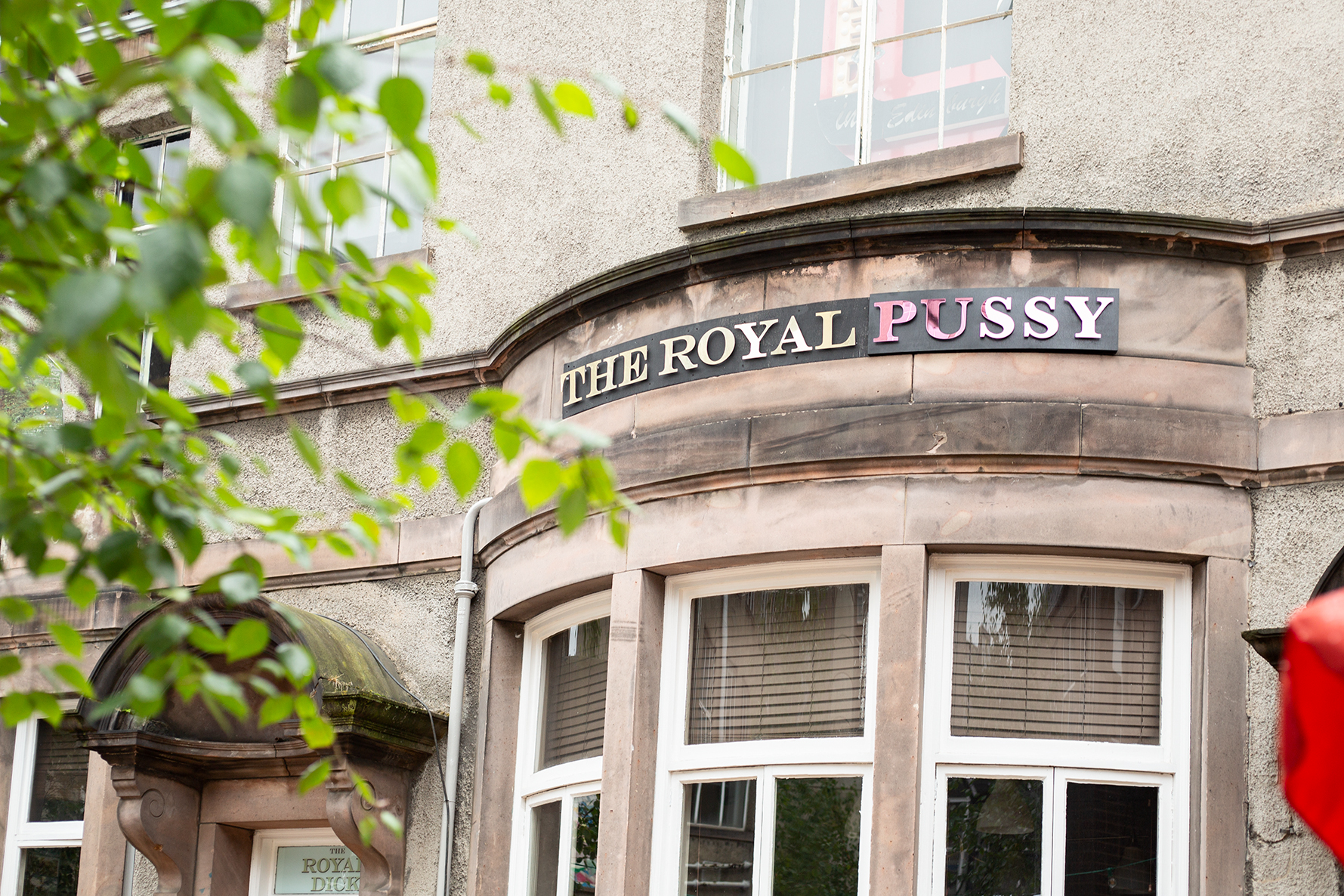 'The Royal Pussy' - curatorial intervention