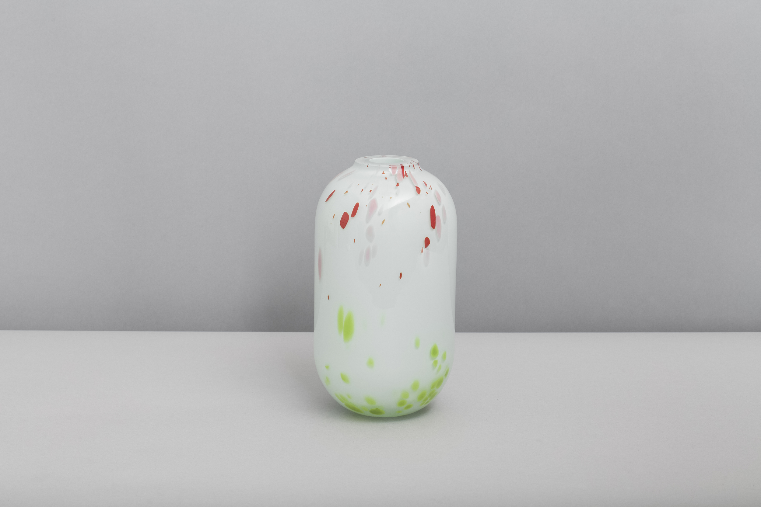 Dew (left) and Else (right) vases.