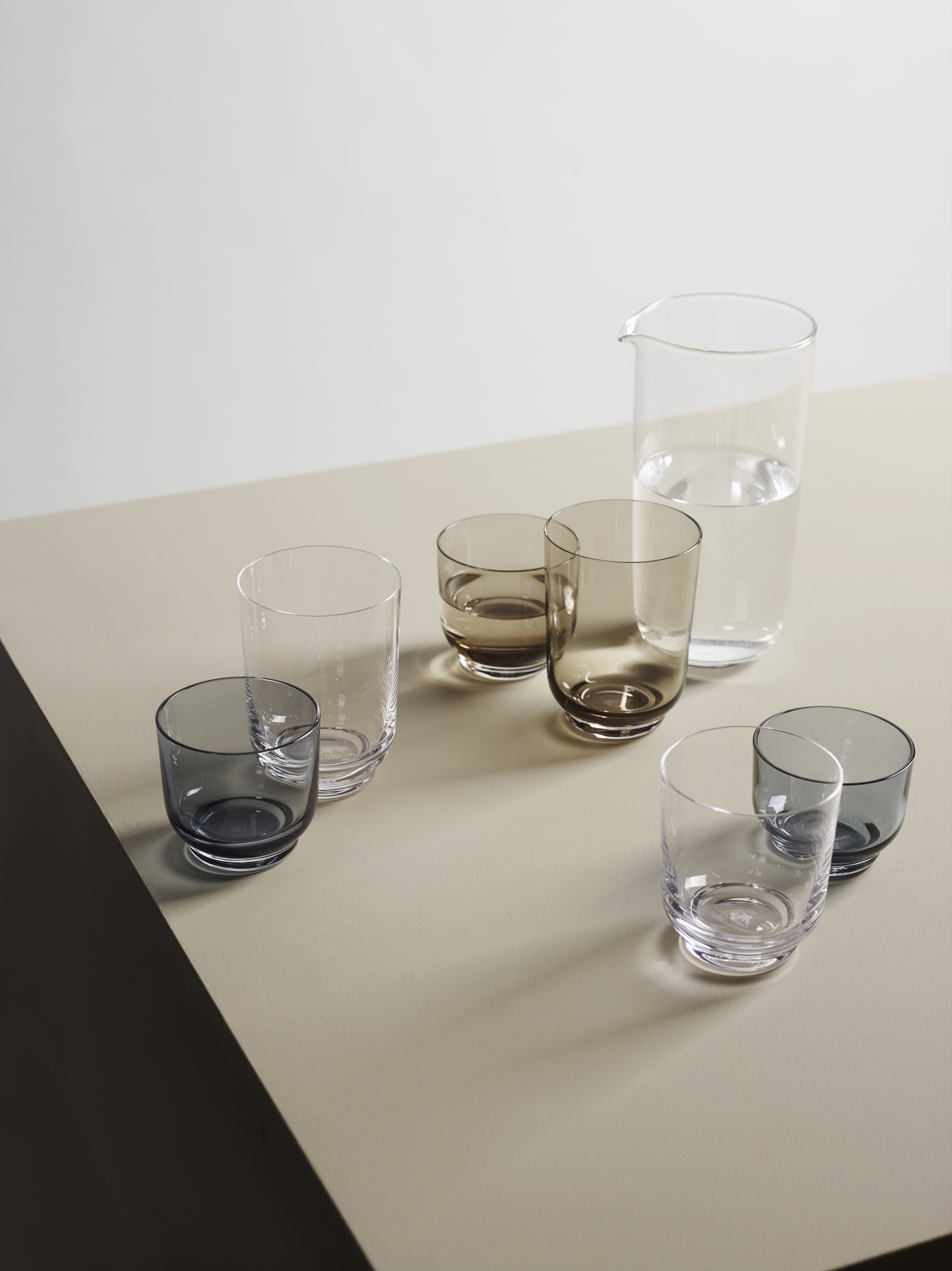 Dew (left) and Else (right) vases.