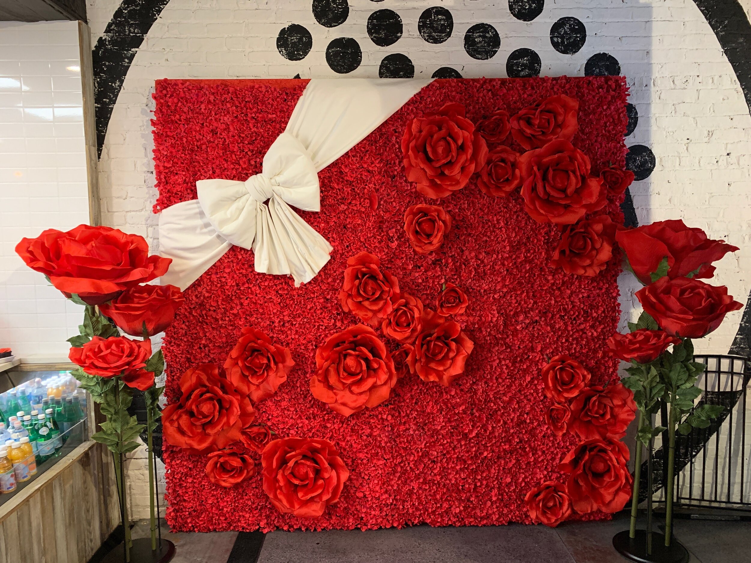 GoHeBe 7x5ft Red Wall Flowers Backdrop Red Wall Beautiful Flowers Interior Decoration Photography Backdrop Art Studio Photography Background Props Studio Display Mural LYP137 