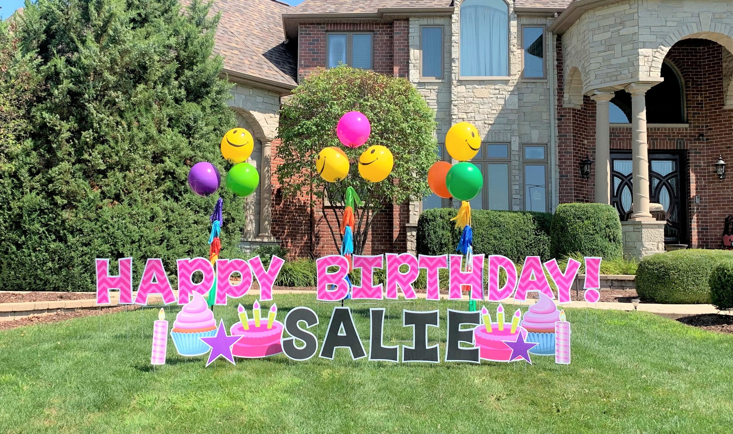 Yard Signs for Birthday in Bolingbrook