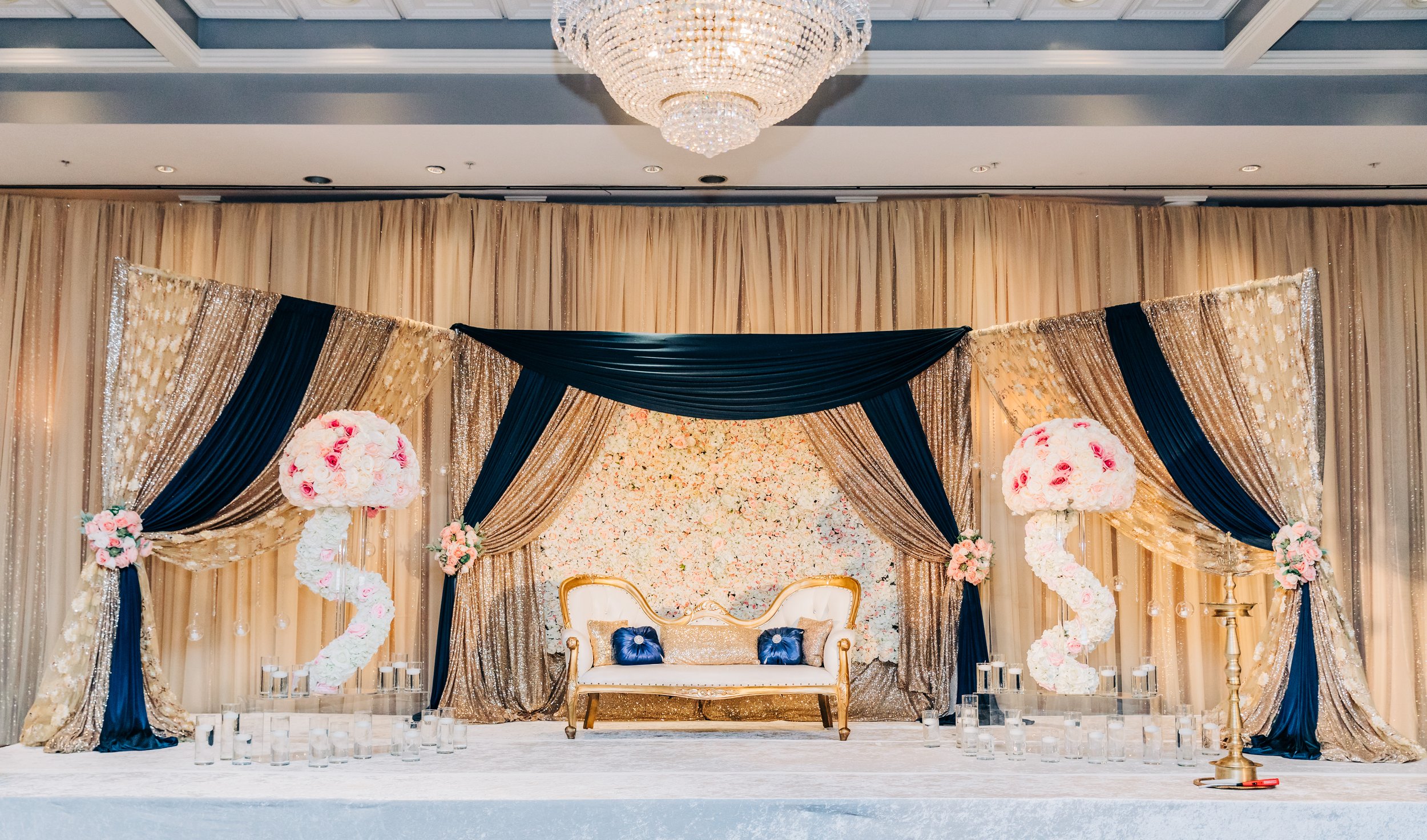 punjabi wedding chicago fusion wedding decoation mandap rental wedding sangeet mahendi furniture stage decoration satinchair ashyana decoration in chicago (19).jpg