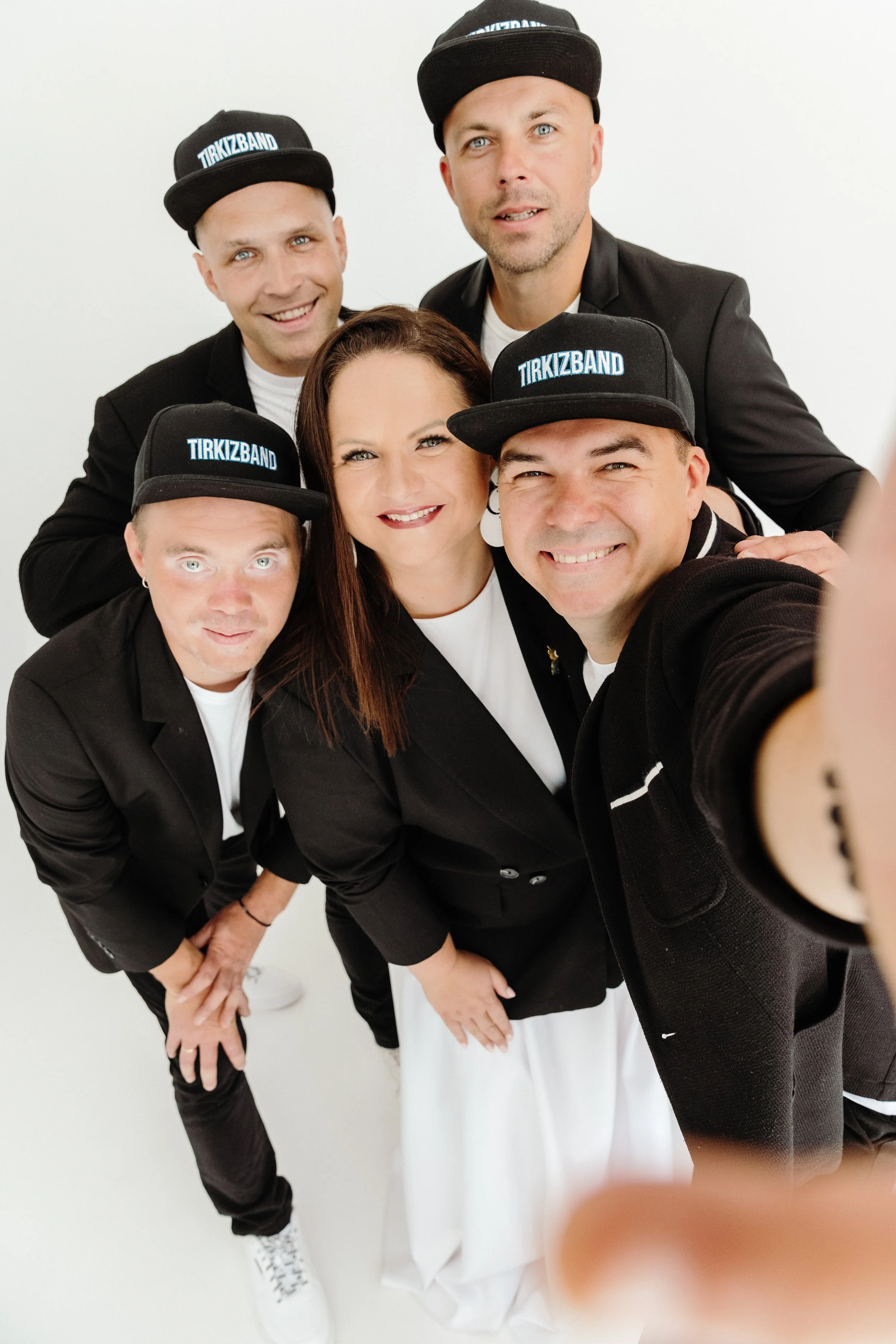 Tirkizband-Fullband-profils.jpg