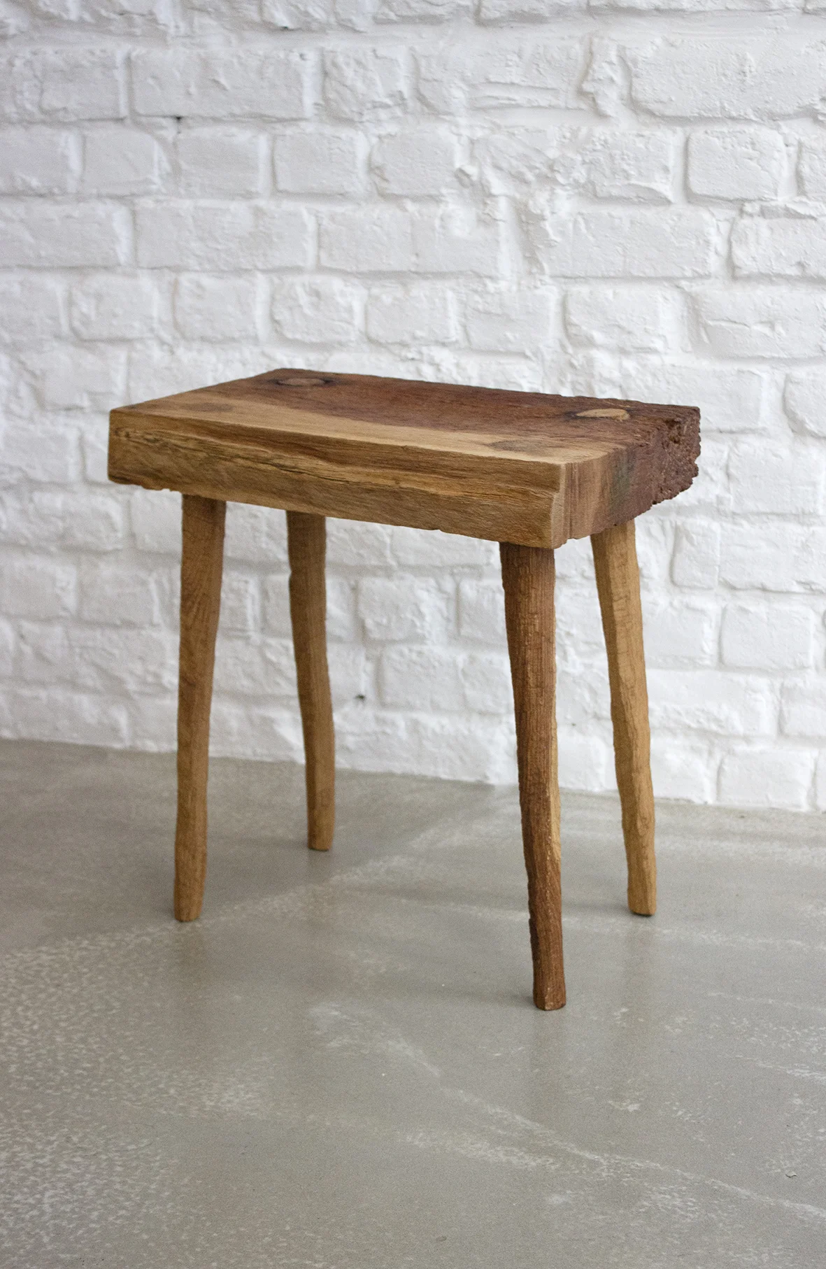 stool1_3.jpg