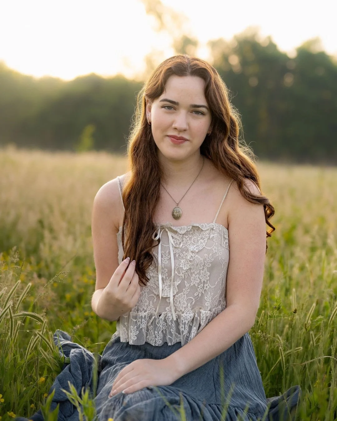 This beauty was up and ready to go for a sunrise senior session and we had some fun. What a privalage it was to spend the morning with Marabelle on her family farm in Franklin, TN. Thank you Kelly, Marabelle and Sara for such a special weekend.