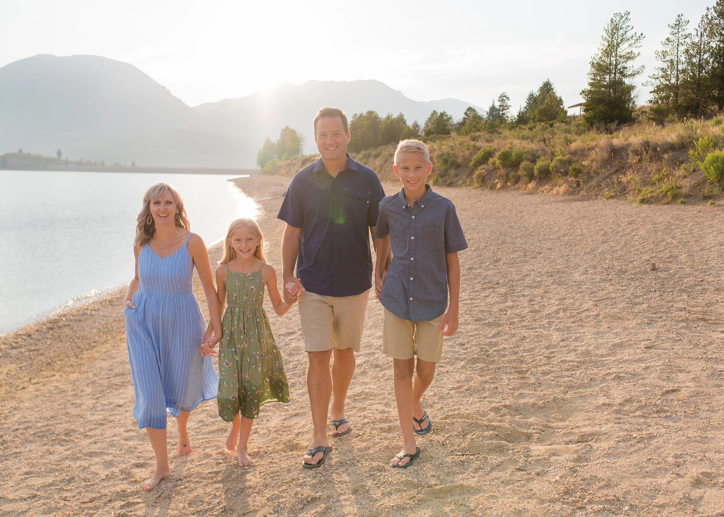 Colorado mountain lake family portrait session photographed by Jennie Bennett Photography