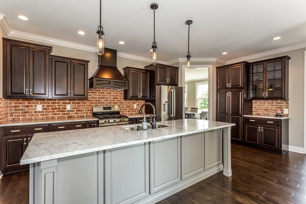 Kitchen 2.jpeg