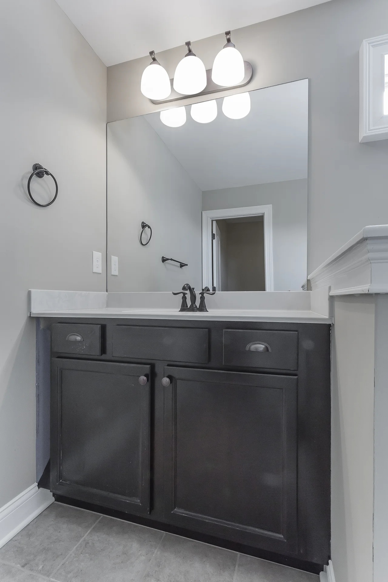 master bathroom 4.jpg