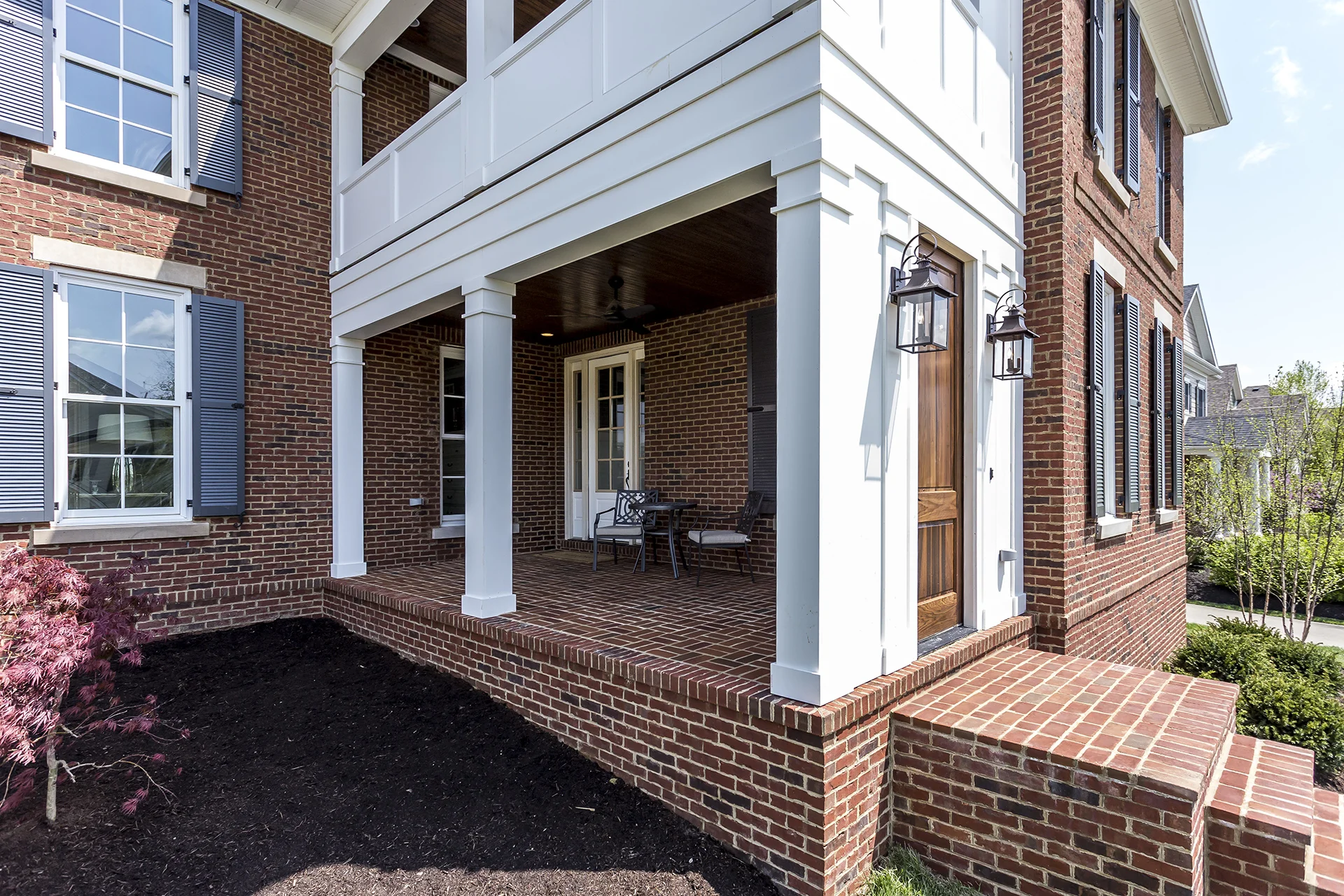 outside front 4.jpg
