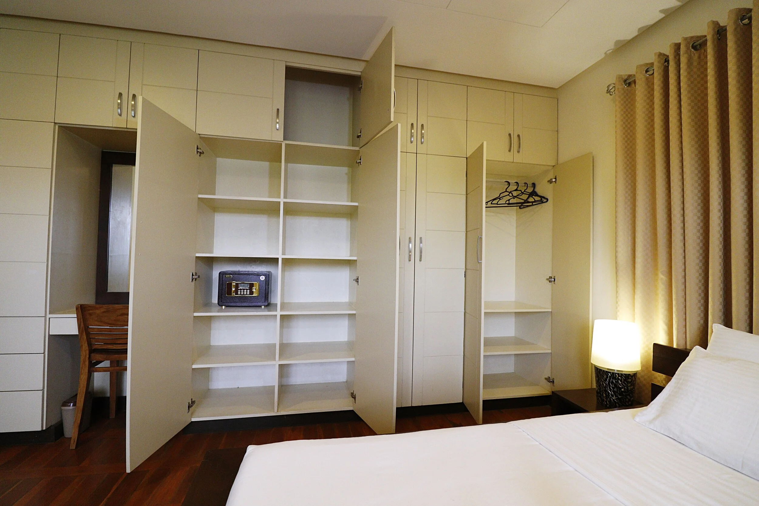 Hassaram Courtyard23.JPG